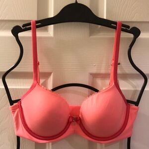 💖Victoria Secret Body by Victoria Lined Demi Bra